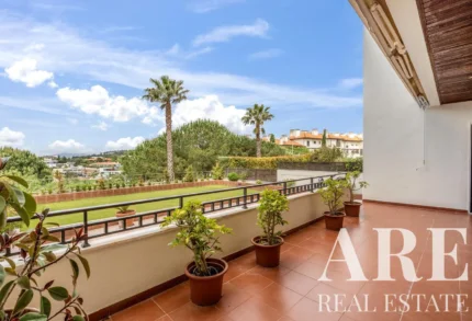 Apartment 3-bedroom for sale in Belas Clube de Campo, Sintra, Greater Lisbon &bull; ARE40340