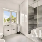 Villa 4-bedroom for sale in Encarnação, Lisbon • ARE40381 - gallery image