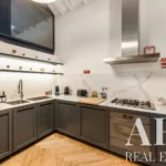 Villa 4-bedroom for sale in 24 de Julho, Lisbon &bull; ARE40373 - gallery image