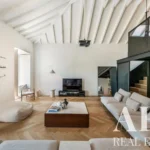 Villa 4-bedroom for sale in 24 de Julho, Lisbon &bull; ARE40373 - gallery image
