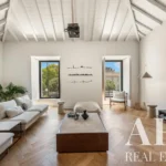 Villa 4-bedroom for sale in 24 de Julho, Lisbon &bull; ARE40373 - gallery image