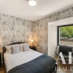 Villa 4-bedroom for sale in 24 de Julho, Lisbon &bull; ARE40373 - gallery image