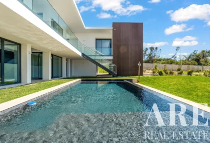 Villa 4-bedroom for sale in Sintra, Greater Lisbon &bull; ARE40107