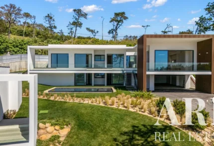 Villa 4-bedroom for sale in Sintra, Greater Lisbon &bull; ARE40107