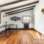 Farmhouse for sale in Loures, Greater Lisbon &bull; ARE40853 - gallery image