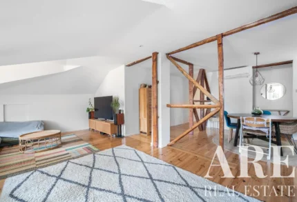 Apartment 2-bedroom for sale in São Bento, Lisbon &bull; ARE40293