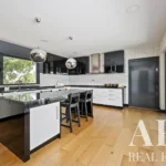 Villa 6-bedroom for sale in Quinta do Peru, Sesimbra, Setubal &bull; ARE40764 - gallery image