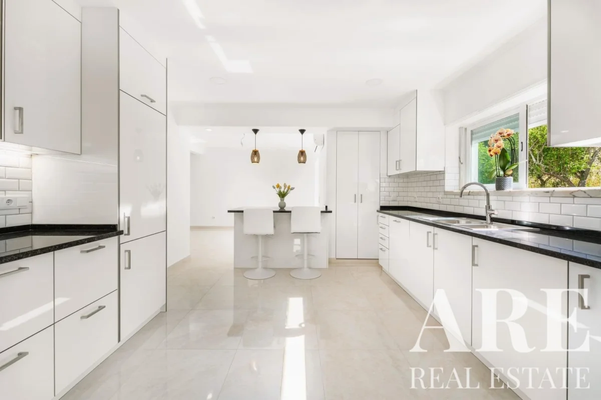 Villa 4-bedroom for sale in Abuxarda, Cascais, Greater Lisbon • ARE40775