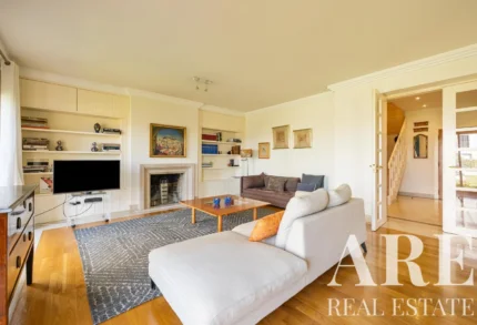 Apartment 3-bedroom for sale in Graça, Lisbon &bull; ARE40837