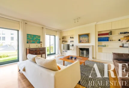 Apartment 3-bedroom for sale in Graça, Lisbon &bull; ARE40837