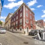 Apartment 2-bedroom for sale in Príncipe Real, Lisbon &bull; ARE40390 - gallery image