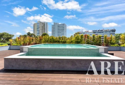 Villa 4-bedroom for sale in Cascais, Greater Lisbon &bull; ARE40618