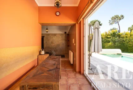 Villa 5-bedroom for sale in Aroeira, Almada, Setubal &bull; ARE40871