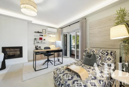 Apartment 3-bedroom for sale in Alto da Pampilheira, Cascais, Greater Lisbon &bull; ARE39930