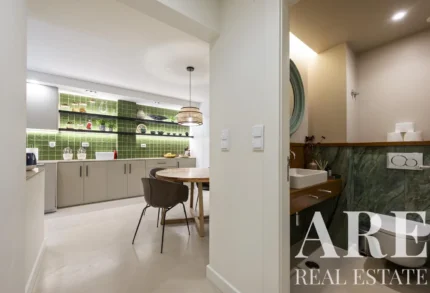Apartment 3-bedroom for sale in Alto da Pampilheira, Cascais, Greater Lisbon &bull; ARE39930