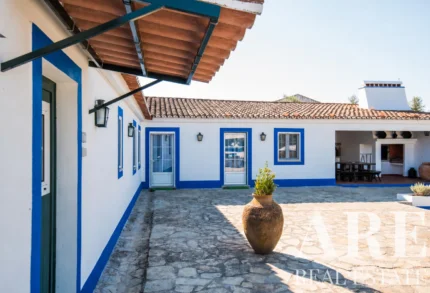 Farmhouse for sale in Alcáçovas, Viana do Alentejo, Évora &bull; ARE40756