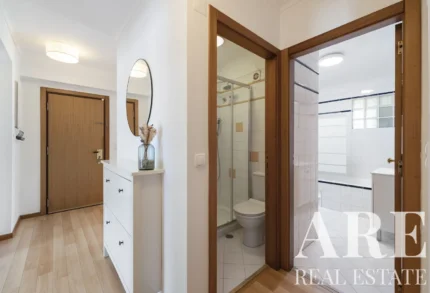 Apartment 3-bedroom for sale in Telheiras, Lisbon &bull; ARE40825