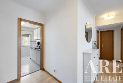Apartment 3-bedroom for sale in Telheiras, Lisbon &bull; ARE40825