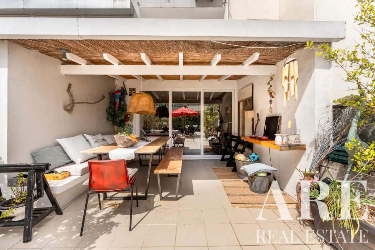 Apartment 4-bedroom for sale in Avenidas Novas, Lisbon &bull; ARE40339