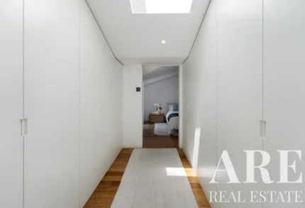 Apartment 5-bedroom for sale in Restelo, Lisbon &bull; ARE40881