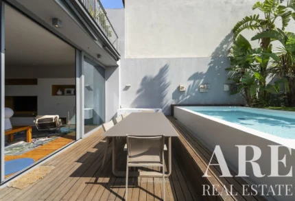 Apartment 3-bedroom for sale in Campo Mártires da Pátria, Lisbon &bull; ARE40882