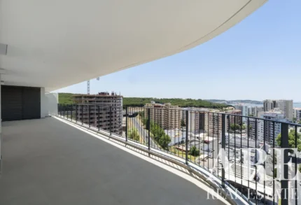 Apartment 4-bedroom for sale in Miraflores, Oeiras, Greater Lisbon &bull; ARE40987