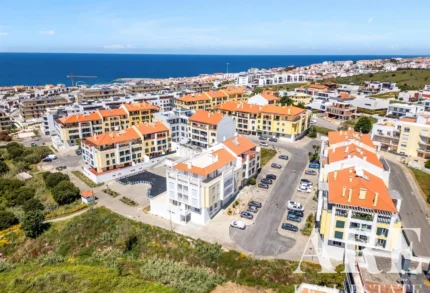 Apartment 3-bedroom for sale in Ericeira, Mafra, Greater Lisbon &bull; ARE41099