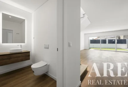 Villa 3-bedroom for sale in Bicesse, Cascais, Greater Lisbon &bull; ARE41027