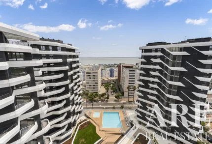 Apartment 3-bedroom for sale in Parque das Nações, Lisbon &bull; ARE41121