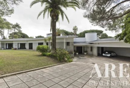 Villa 6-bedroom for sale in Estoril, Cascais, Greater Lisbon &bull; ARE39907