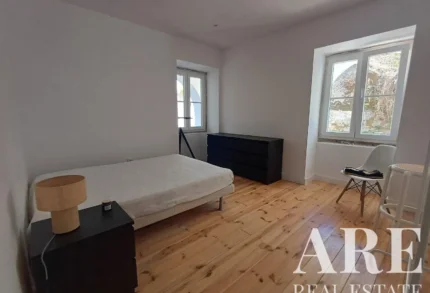 Apartment 4-bedroom for sale in Sintra, Greater Lisbon &bull; ARE40826