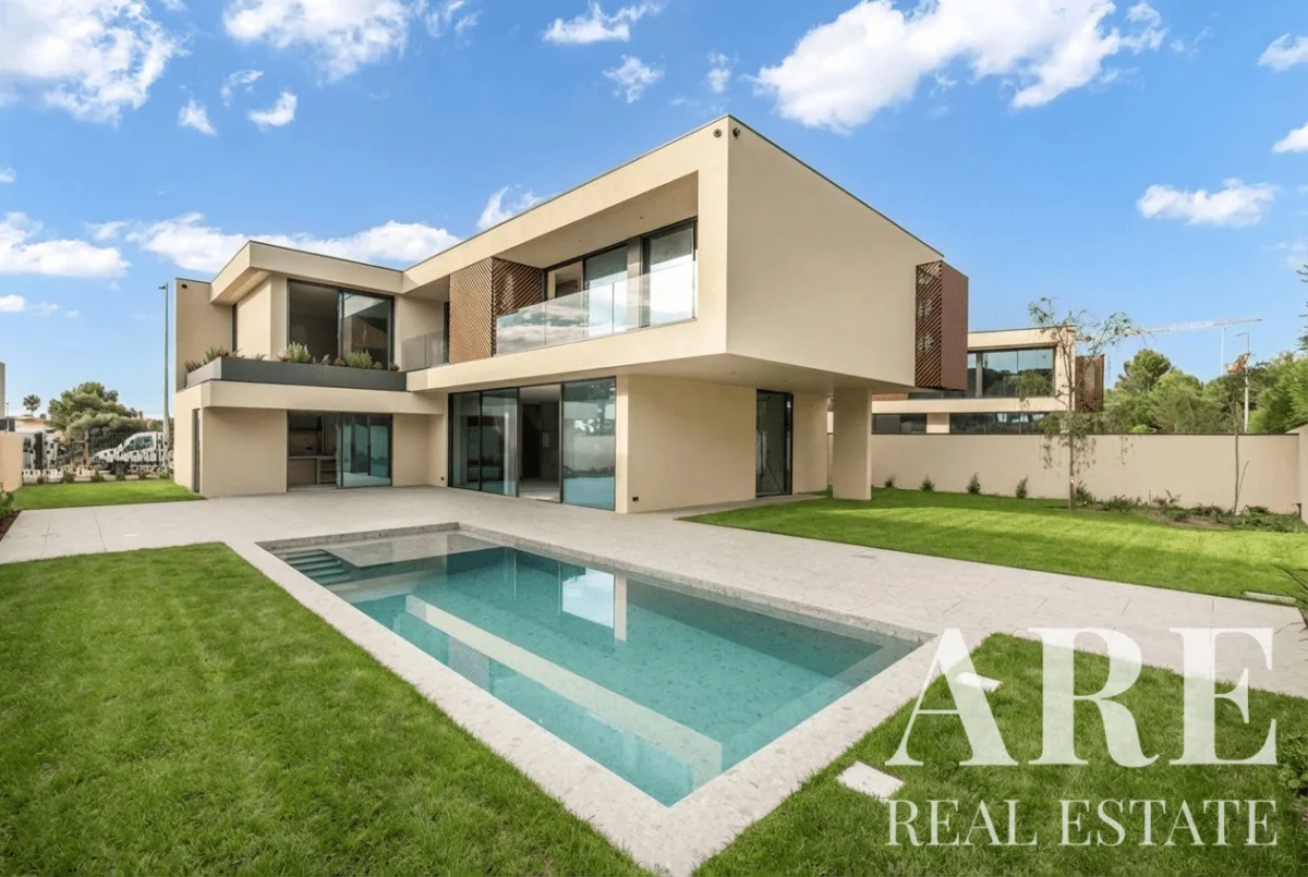 Villa 5-bedroom for sale in Villas Amelita, Lisboa, Cascais, Greater Lisbon • ARE-40737
