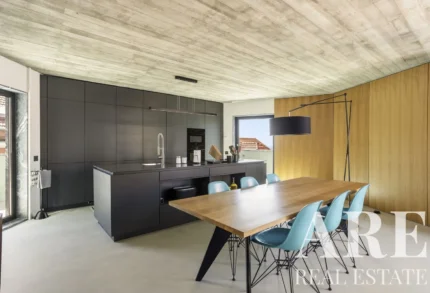 Villa 4-bedroom for sale in Estoril, Cascais, Greater Lisbon &bull; ARE-40867
