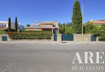 Villa 4-bedroom for sale in Quinta da Beloura, Sintra, Greater Lisbon &bull; ARE-41041