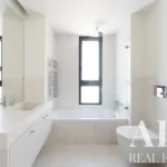 Apartment 3-bedroom for sale in Parque das Nações, Lisbon &bull; ARE-41159 - gallery image
