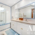 Villa 5-bedroom for sale in Monte Estoril, Cascais, Greater Lisbon • ARE-41047 - gallery image