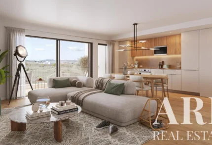 Apartment 2-bedroom for sale in Loures, Greater Lisbon &bull; ARE-41126