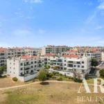 Apartment 4-bedroom for sale in Quinta dos Alcoutins, Lisbon &bull; ARE-41279 - gallery image