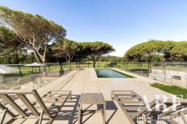 Villa 3-bedroom for sale in Quinta da Marinha, Cascais, Lisbon
