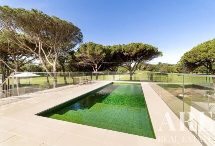 Villa 3-bedroom for sale in Quinta da Marinha, Cascais, Lisbon