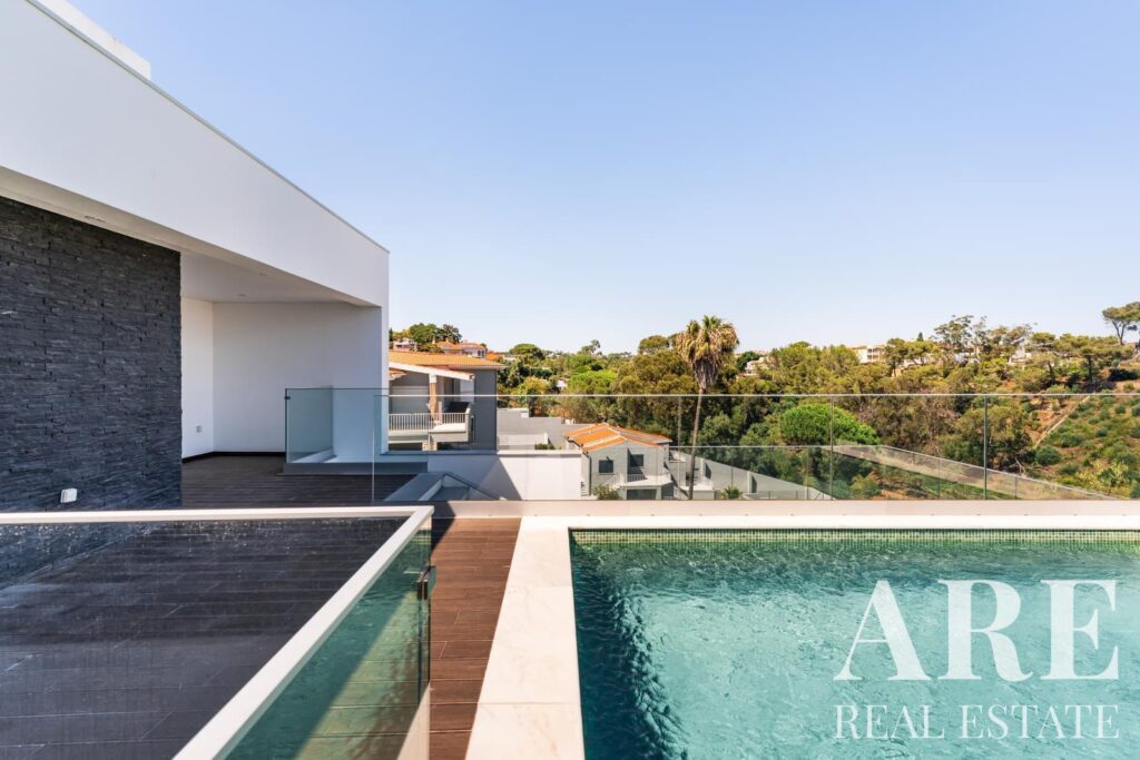 Villa 3-bedroom for sale in Estoril, Cascais, Lisbon