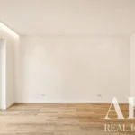 Apartment 4-bedroom for sale in Roma, Lisbon &bull; ARE-41113 - gallery image