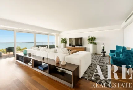 Apartment 3-bedroom for sale in Monte Estoril, Cascais, Greater Lisbon &bull; ARE-41139