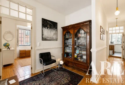 Apartment 3-bedroom for sale in Estrela, Lisbon &bull; ARE-41387