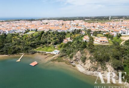 Villa 5-bedroom for sale in Milfontes, Odemira, Beja