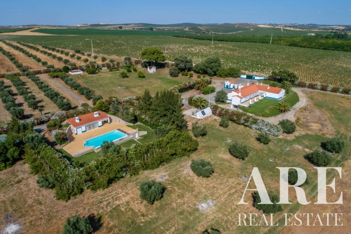 Farmhouse for sale in Ferreira do Alentejo, Beja &bull; ARE-41138