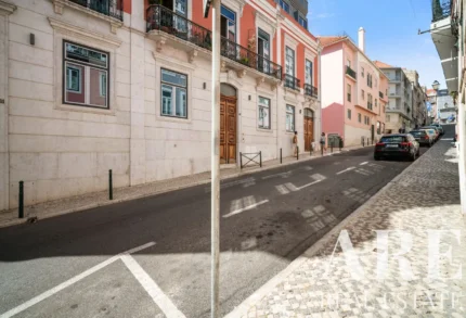 Apartment 1-bedroom for sale in Príncipe Real, Lisbon &bull; ARE-41321