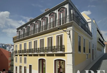 Apartment 3-bedroom for sale in Capuchos Residences, Campo Mártires da Pátria, Lisbon &bull; ARE-34342