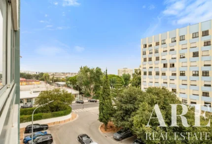 Apartment 2-bedroom for sale in Quinta do Marquês, Oeiras, Greater Lisbon &bull; ARE-41533