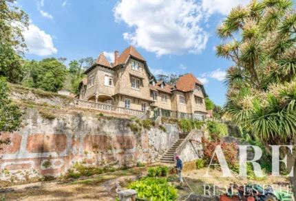 Farmhouse for sale in Sintra, Greater Lisbon &bull; ARE-40102